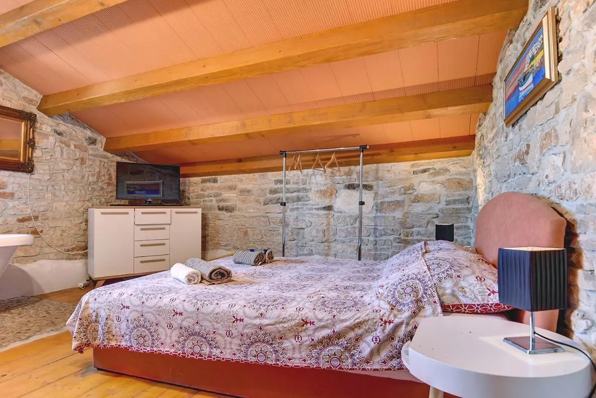 Villa Dani Svetvinčenat Vakantiehuis