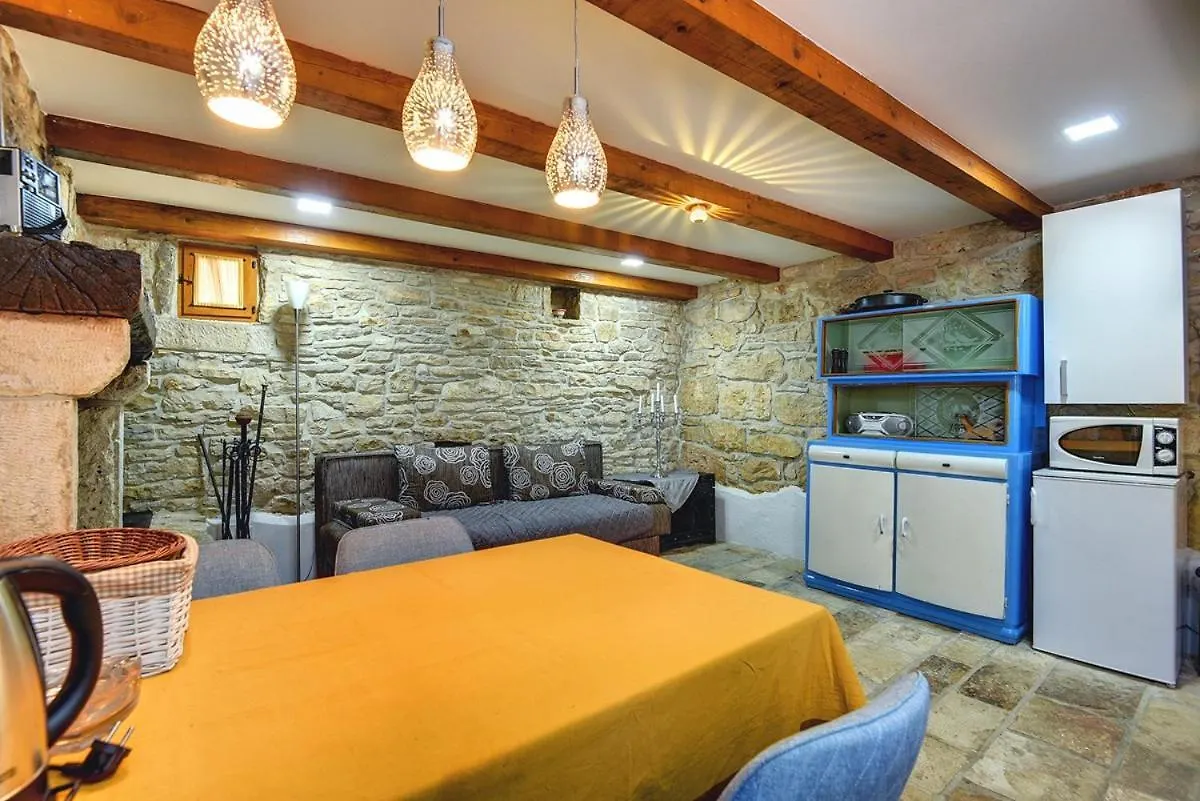 Vakantiehuis Villa Dani Svetvinčenat Kroatië